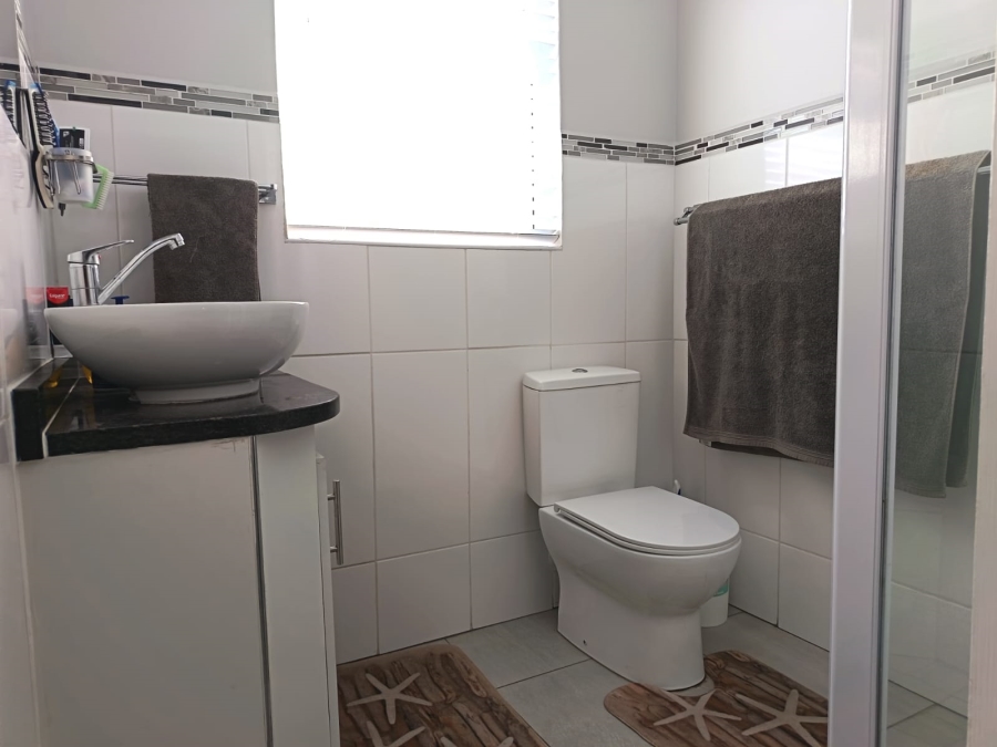 2 Bedroom Property for Sale in Vredenburg Western Cape